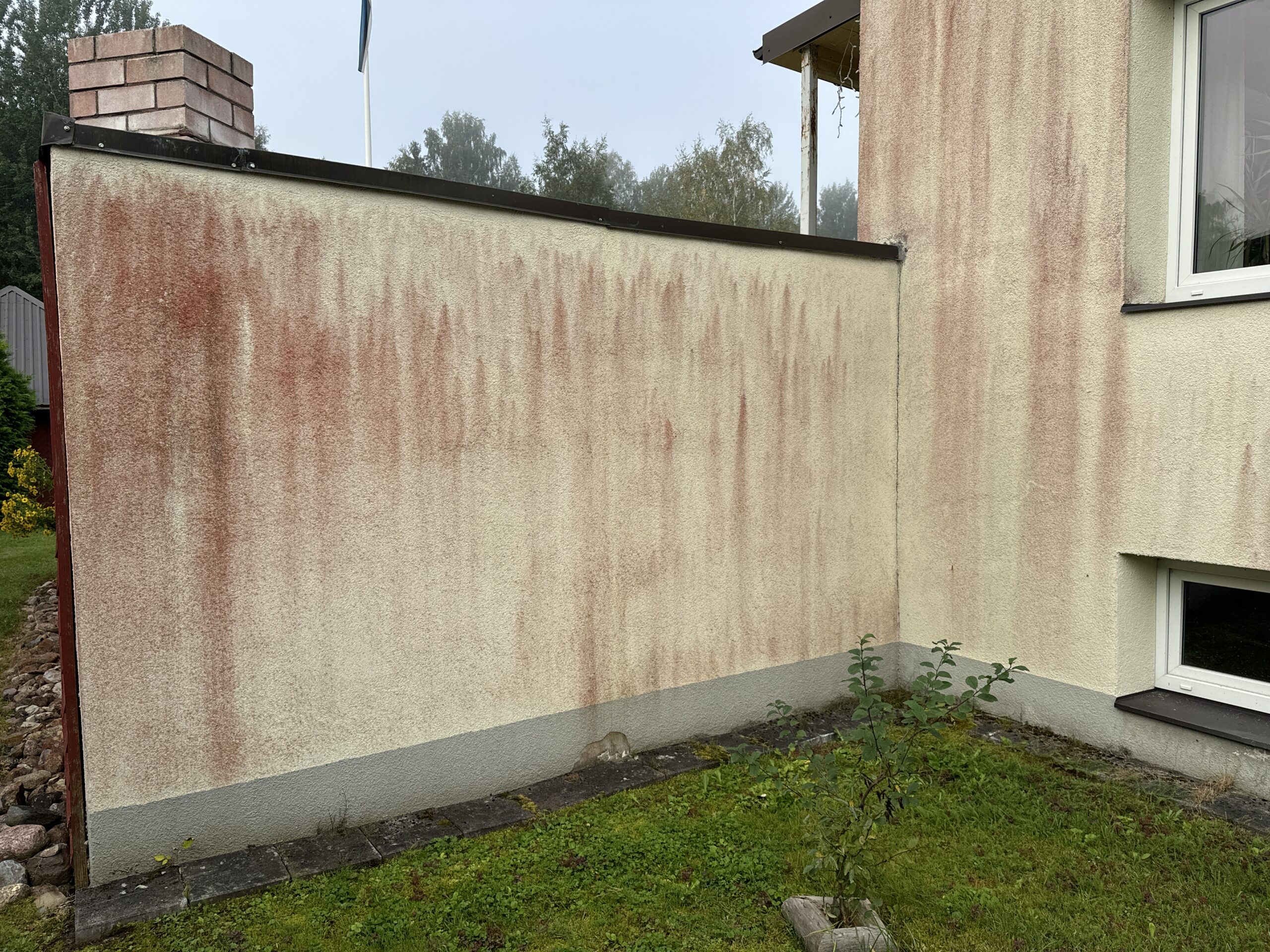 Kuigi õues on lumi maas ja miinuskraadid akna taga, on just talvine aeg ideaalne hetk hakata mõtlema kevadistele hooldustöödele. Hästi planeeritud tööd säästava